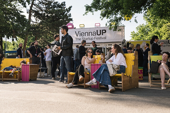 ViennaUP206-GIN-and-Friends-27.jpg ViennaUP 2026 - Day 4: GIN and Friends Homebase