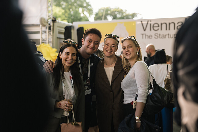 ViennaUP206-GIN-and-Friends-9.jpg ViennaUP 2026 - Day 4: GIN and Friends Homebase